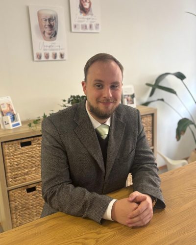 Johannes Mehrtens, Bestattungsfachkraft und freier Mitarbeiter bei Bestattung Poschner